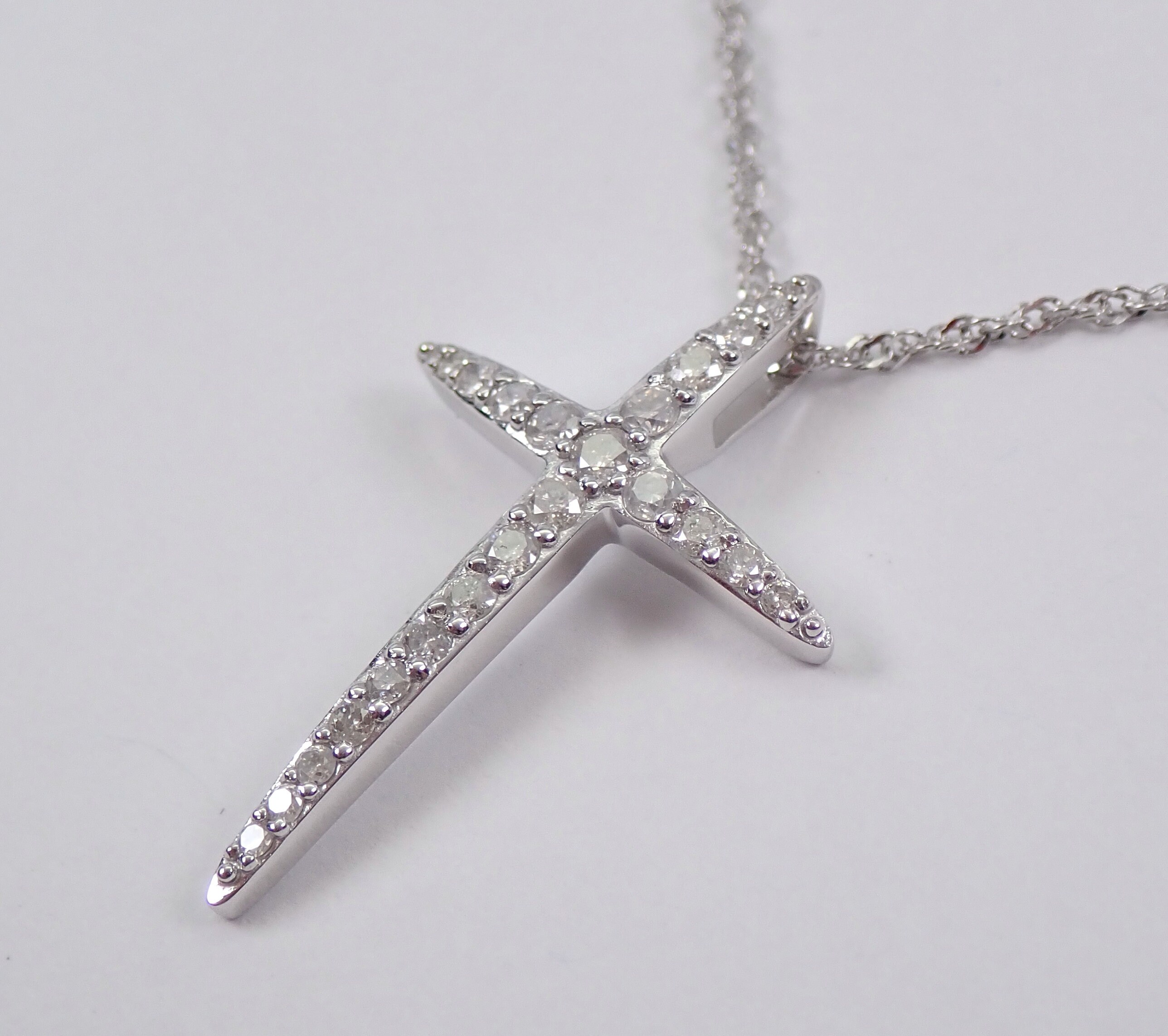 white-gold-diamond-cross-pendant-necklace-religious-charm-18-chain