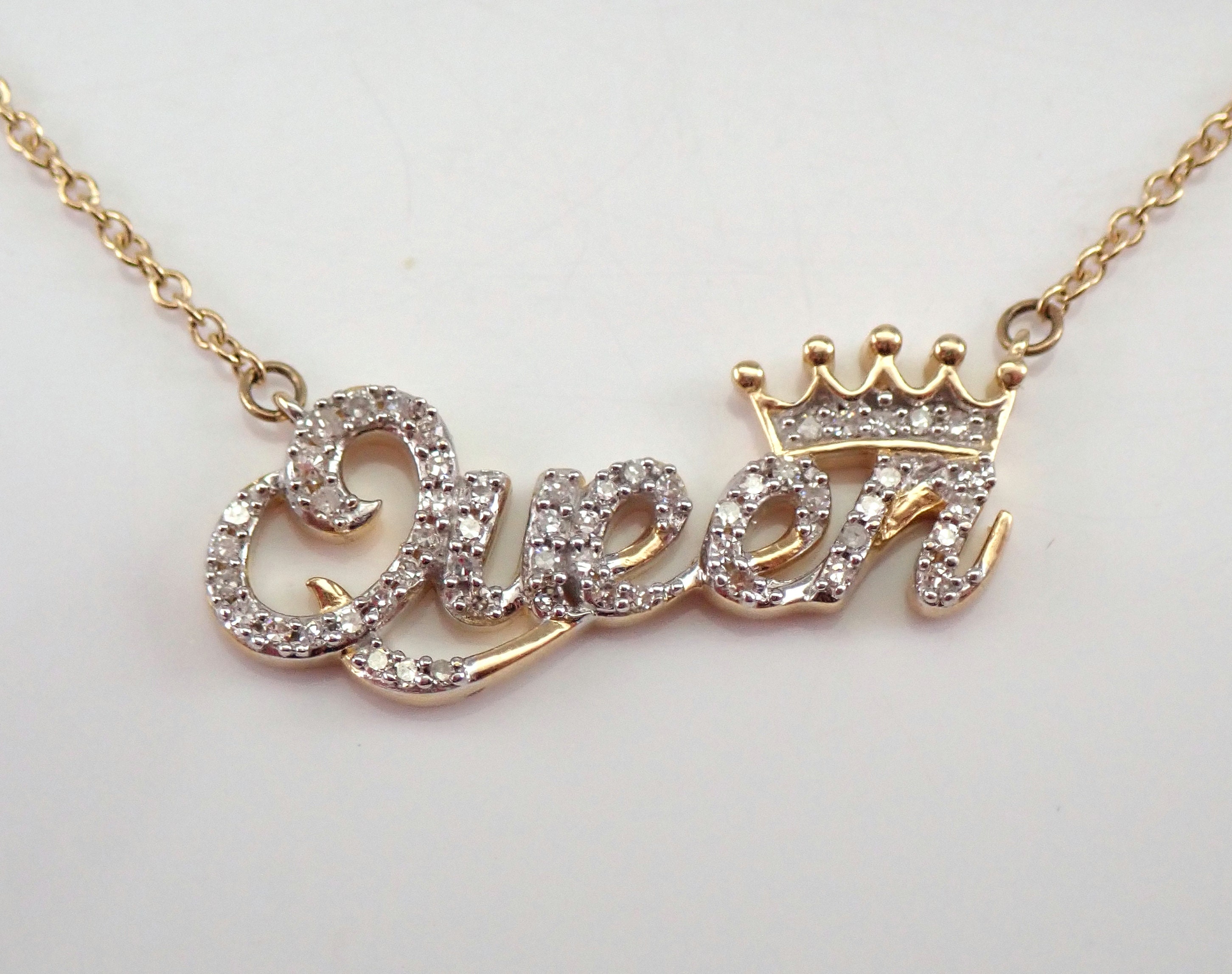 Queen name chain deals