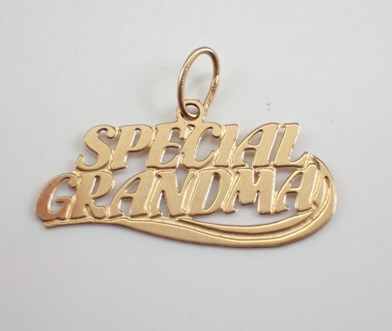 Vintage 14K Yellow Gold Special Grandma Charm Pendant for Necklace or Bracelet