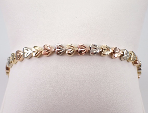 14K Tri Color Gold Heart Bracelet, Layering Everyday Heart Jewelry, Unique Estate Jewelry Gift