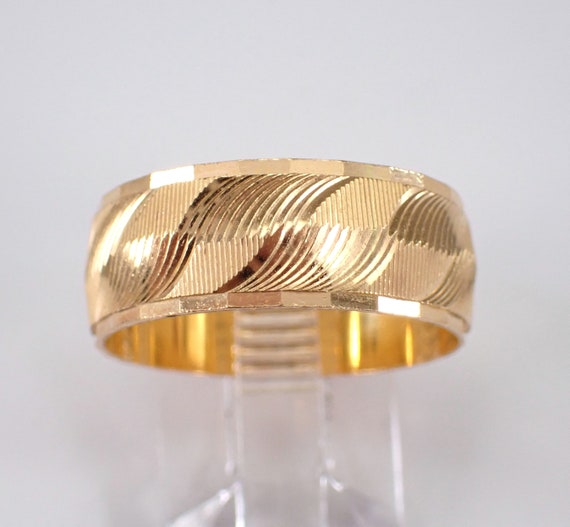 Vintage 21K Yellow Gold Wedding Ring - Estate Bri… - image 1