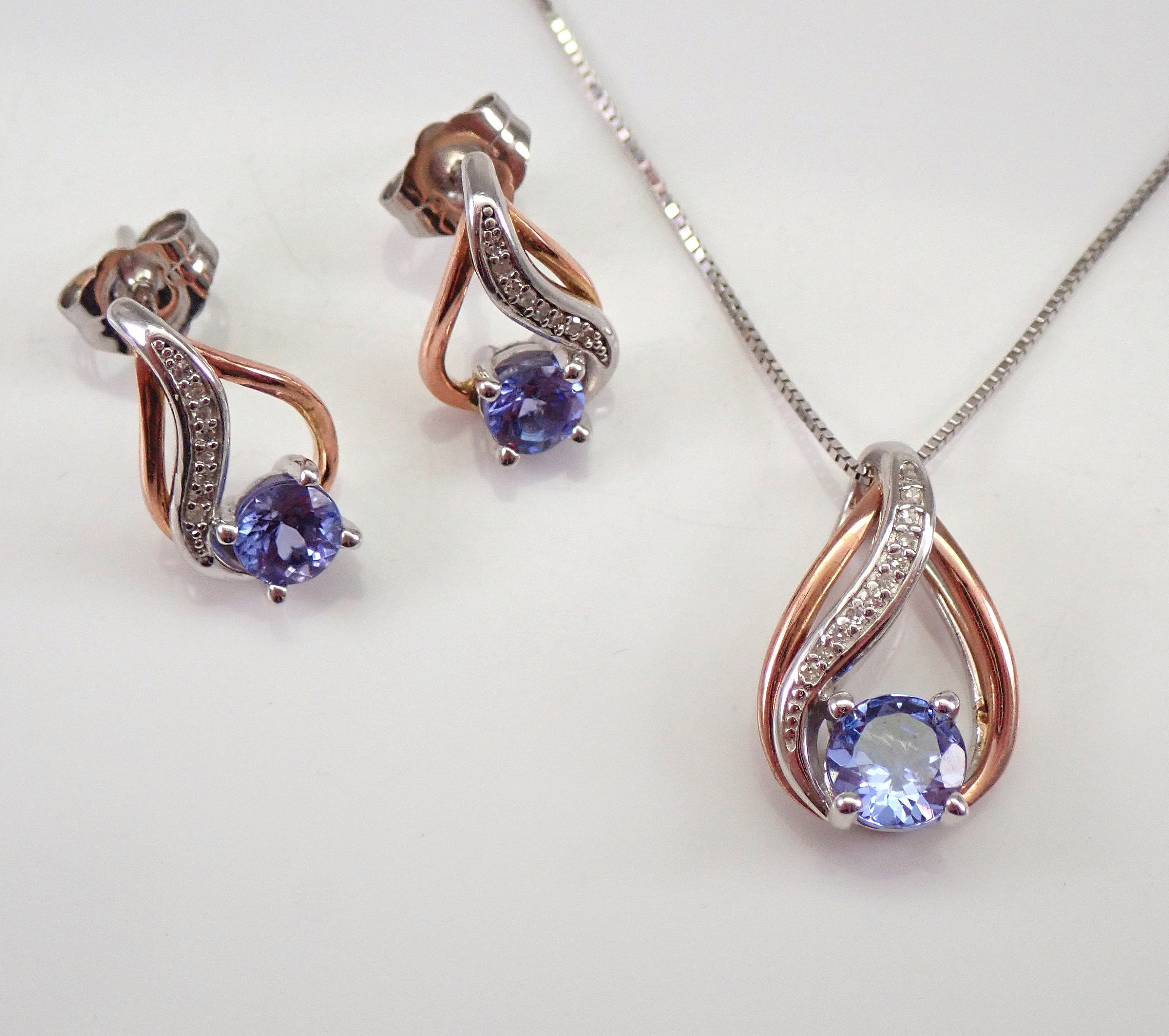 White Rose Gold Diamond and Tanzanite Pendant Necklace