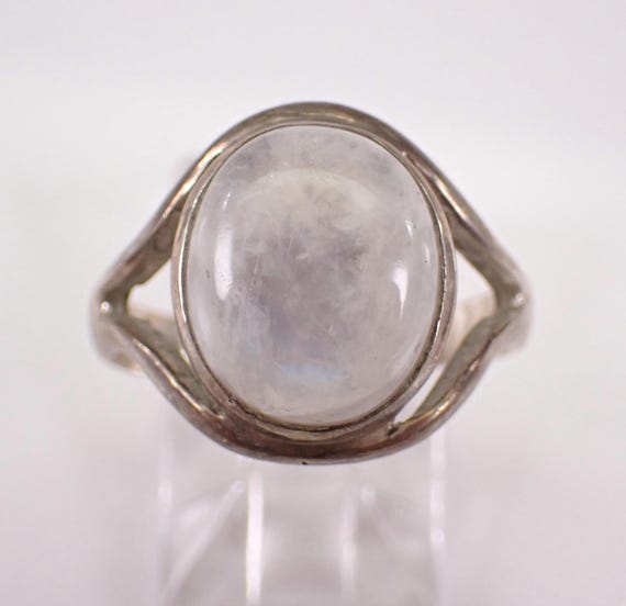 Vintage Sterling Silver Moonstone Ring - Estate Solitaire Bridge Band