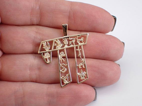 Vintage 14K Yellow Gold Chai Charm, Unique Large Jewish Good Luck Pendant, Unisex Religious Hieroglyph Protection Gift