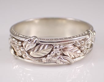 Vintage Sterling Silver Leaf Ring - Estate Stackable Wedding Anniversary Band