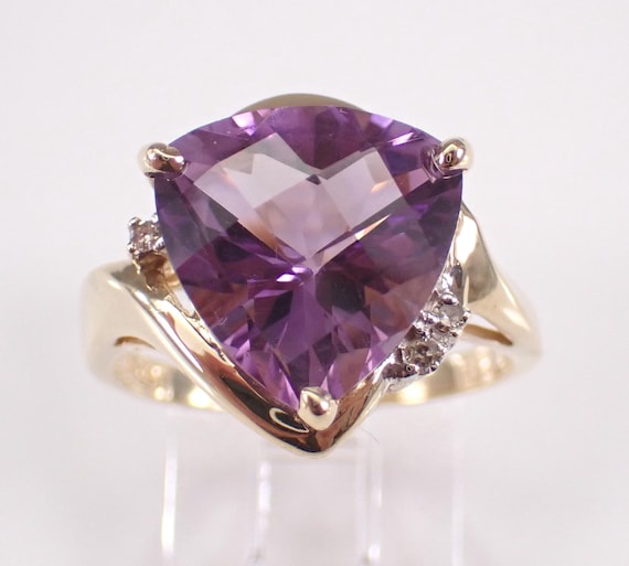 Vintage Yellow Gold Amethyst and Diamond Ring: Large Trillion Gemstone Setting