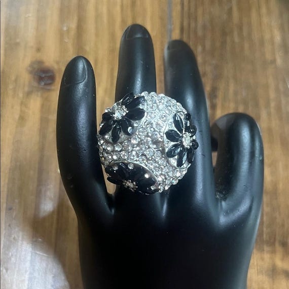 Sparkling Flower Statement Ring Silver Crystal Bl… - image 2