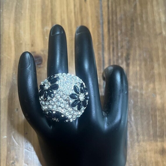 Sparkling Flower Statement Ring Silver Crystal Bl… - image 1