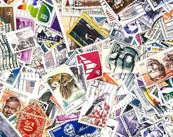 Cinquante (50) timbres-poste américains usagés