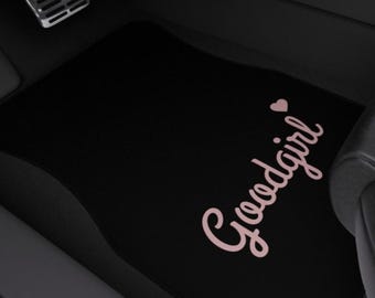 Tapetes automotivos Goodgirl | Conjunto de 4 | Interior para entusiastas de direção | Presente para meninas | Presente para amantes de carros | Tapete para carro | Tapetes rosa para carro | Tapetes fofos para carro