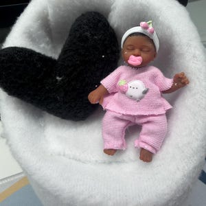 Conjunto de ropa para muñeca mini ZURU hecha a mano / Conjunto de ropa para muñeca de 6,35 cm