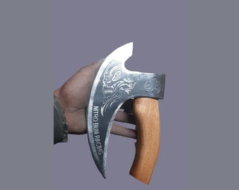 Handcrafted Pizza Cutter – Unique Axe Style Engraved Blade with Wooden Handle | Custom Kitchen Tool Gift