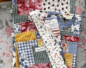 Handmade Quilted Book Sleeve, Cotton Kindle iPad Cover, Book Protection Pocket