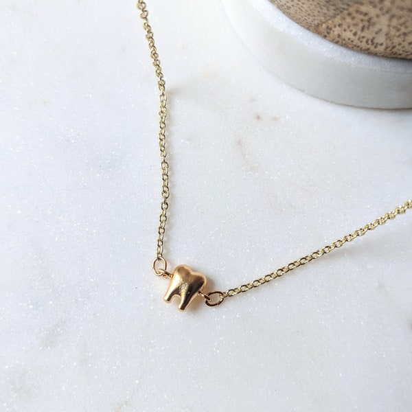 Gold Tooth Necklace / Dainty Tooth Necklace / Dental Hygienist Gift / Gold Choker Necklace / Tooth Jewelry / Dentist / Teeth / Wisdom teeth