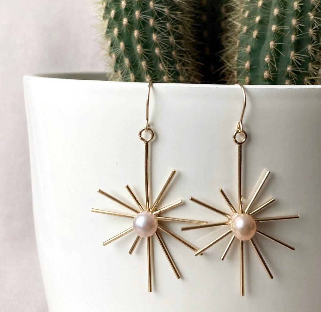 Starburst Retro Earrings / Art Deco Inspired / Pearl Jewelry / Gold