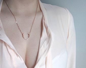 Rose Gold Geweih Halskette / Geweih Halskette / Geweih Schmuck / Zierliche Geweih Halskette / Jäger-Halskette