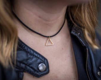 Black Triangle Choker / Vegan Leather / Triangle Necklace / 90s Choker / Geometric Choker Necklace / Geometry