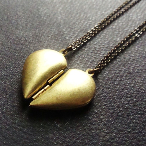 Half Heart Locket Necklace / Best 