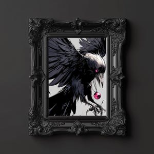 Puede incluir: Una obra de arte enmarcada que presenta un cuervo negro con alas extendidas, cabeza blanca y ojos rosados brillantes. El cuervo sostiene un colgante de gema rosa. El marco negro ornamentado añade una estética gótica.
