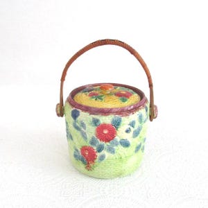 Vintage Japan Majolica Biscuit Jar – Retro Cookie Jar with Rattan Handle, Floral Cottagecore Kitchen Canister, 1960s Ceramic Storage