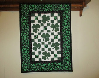 Nine Patch and Shamrock Quilt, Irish Quilt, St. Patrick's Quilt, Green 0309-01