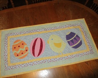 Easter Quilted Runner, Free Shipping 0211-01
