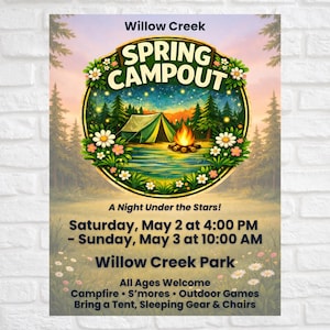 Könnte beinhalten: Werbeplakat für ein Frühlings-Campout im Willow Creek Park. Das Plakat zeigt ein zentrales kreisförmiges Design mit einem Zelt, einem Lagerfeuer und einer See-Szene. Text enthält Eventdetails: 2.-3. Mai, 16:00 bis 10:00 Uhr.