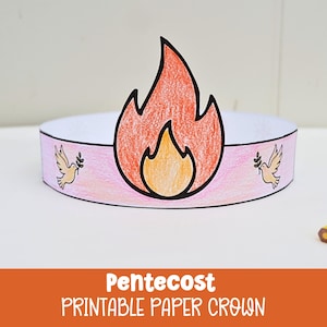 Peut inclure: Une couronne en papier imprimable avec un motif de flamme rouge et orange, et une bande rose décorée de colombes. La couronne est conçue pour la célébration de la Pentecôte.