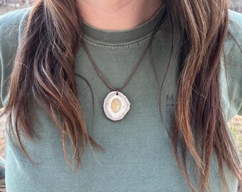 Collar de asta de venado cola blanca: asta de venado real, regalo rústico para cazadores.