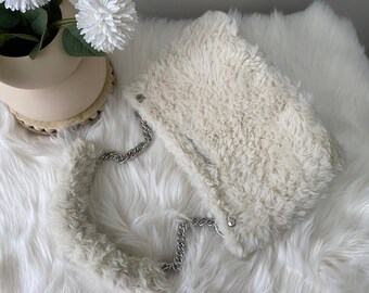 Faux Fur Clutch Bag – Ivory Fluffy Winter Evening Party Top Handle Purse