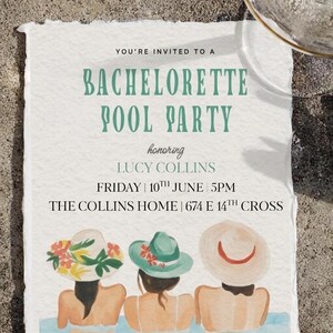 Może przedstawiać: Prostokątna karta zaproszenia z postrzępionymi brzegami zawierająca tekst YOU'RE INVITED TO A BACHELORETTE POOL PARTY honoring LUCY COLLINS FRIDAY 10TH JUNE 5PM THE COLLINS HOME 674 E 14TH CROSS oraz She found her lobster—now let's get buttered.