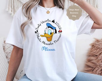 Camiseta personalizada para viagem à Disney em 2026, férias em família, Mickey e Minnie com nome personalizado, camisetas combinando.