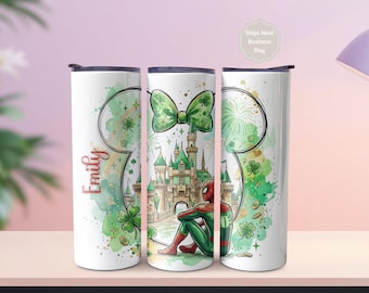 Copo térmico personalizado do Homem-Aranha para o Dia de São Patrício: Copo personalizado com o Castelo de Trevos