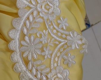 Aangepaste listing voor Preeti: 2 botergele meisjesoutfits met dupatta's