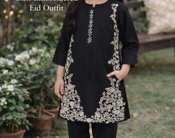 Conjunto preto bordado para meninas para o Eid | Roupa festiva paquistanesa