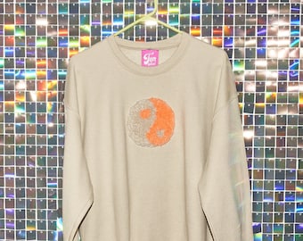 Tufted Beige Crewneck Sweatshirt, orange beige yin-yang, handmade gift, cozy sweatshirt, oversized sweatshirt