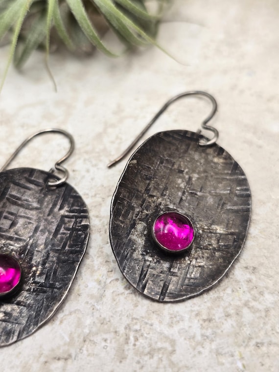 1.5" Ruby 925 Silver Hammered Concave Earrings - image 11