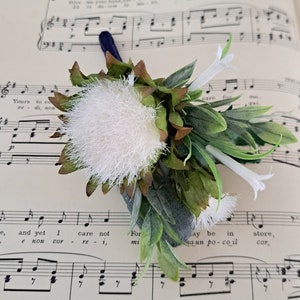 Scottish wedding buttonhole for Groom, Groomsmen. Boutonniere, lapel pin. White Thistle, wildflowers, rusus. Scotland white thistle flower image 7