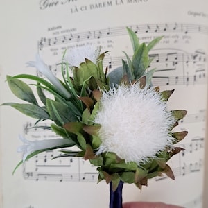 Scottish wedding buttonhole for Groom, Groomsmen. Boutonniere, lapel pin. White Thistle, wildflowers, rusus. Scotland white thistle flower image 9