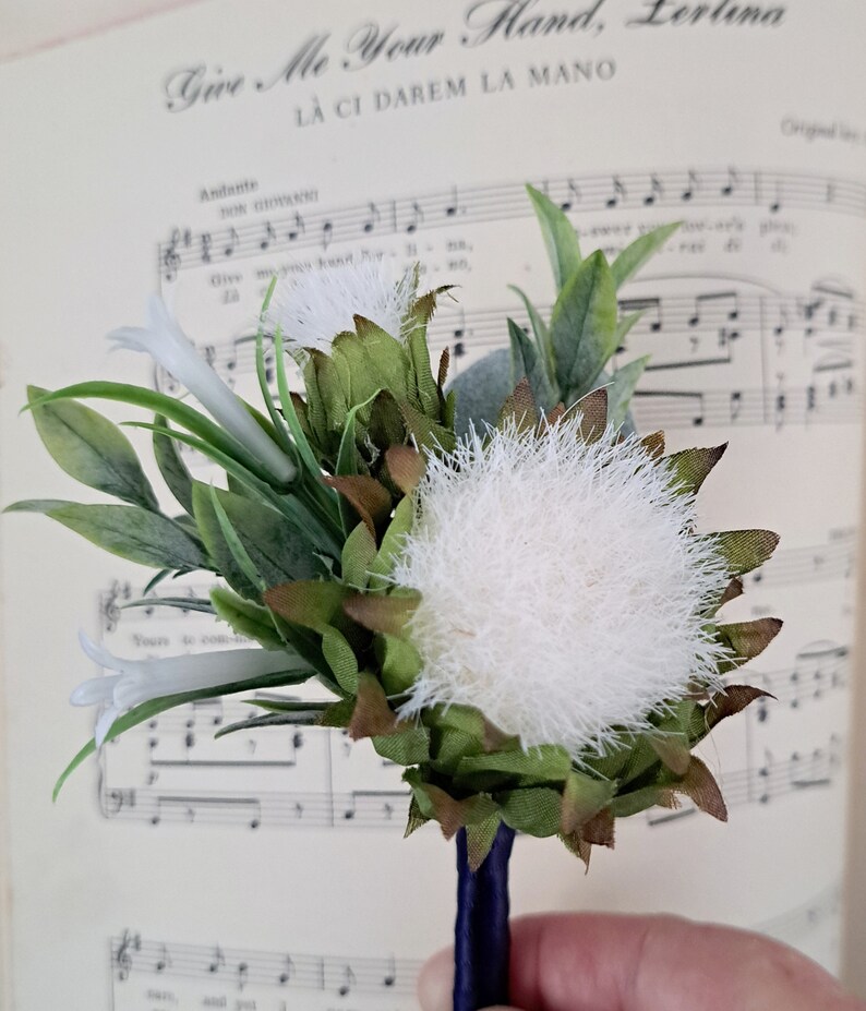 Scottish wedding buttonhole for Groom, Groomsmen. Boutonniere, lapel pin. White Thistle, wildflowers, rusus. Scotland white thistle flower image 9