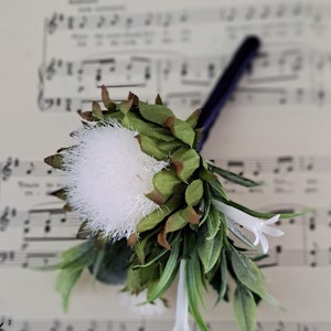 Scottish wedding buttonhole for Groom, Groomsmen. Boutonniere, lapel pin. White Thistle, wildflowers, rusus. Scotland white thistle flower image 2