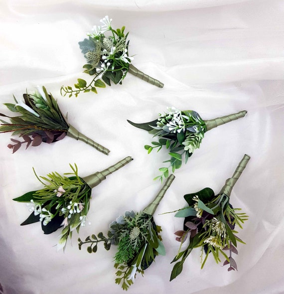 BUTTON HOLES CORSAGES MANY COLOURS STYLES AVAILABLE PICK A STYLE EMAIL COLOUR