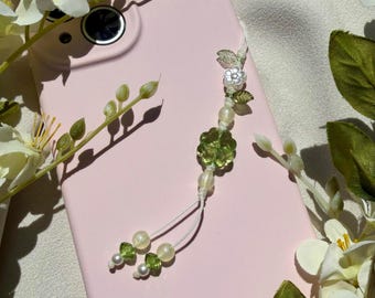 Knotted Lucky Clover Phone Charm | Digital Camera Charm | Keychain by Marikka Makes