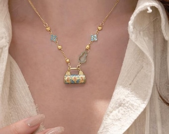 Collar de cerradura de esmalte chino vintage / colgante de encanto oriental Cloisonné de oro