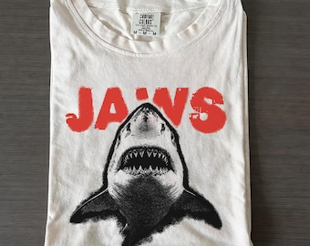 Jaws White Shark T-Shirt, Retro Ocean Predator Tee, Coastal Wildlife Top