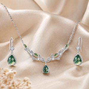 green dress necklace OZ-ID_9ef3c41c-98c1-470a-a97c-a50170f17d39