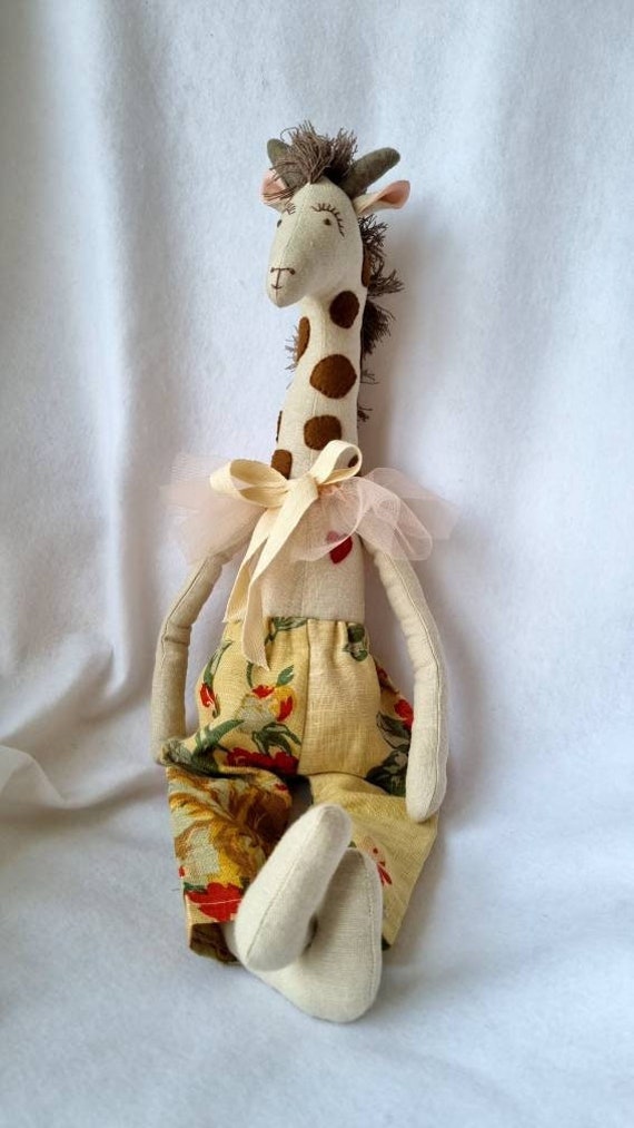 sophie the giraffe plush toy