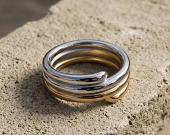 Dual Tone Mixed Metal Ring,Minimalist Gold Silver Ring,Anti Tarnish Waterproof Jewelry,Two Tone Statement Ring for Her,Modern Wrap Ring,Gift