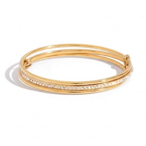 Brazalete apilable de oro de 18 quilates, resistente al agua, antideslustre, con cristales de triple capa, regalo para ella, ajustable de 65 mm.