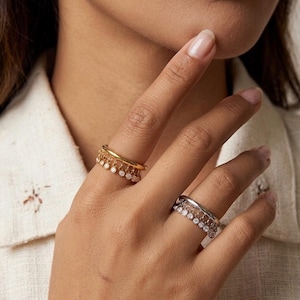 Gold Dangle Charm Ring •Anti-Tarnish Waterproof Gold Band • Cubic Zirconia Droplet Ring •Shaker Ring •Everyday Stackable Ring • Gift for her